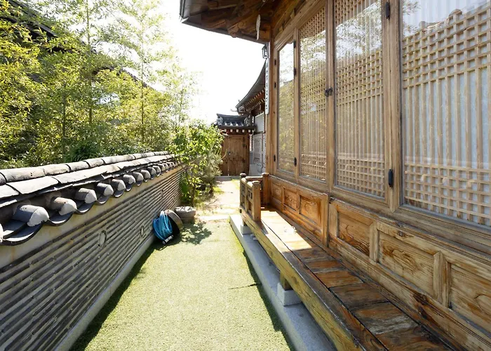 Gasthuis Hakminjae Hanok Seoel