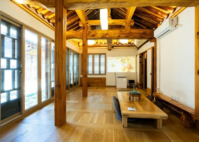 Hakminjae Hanok *