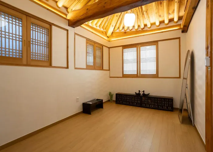 Hakminjae Hanok