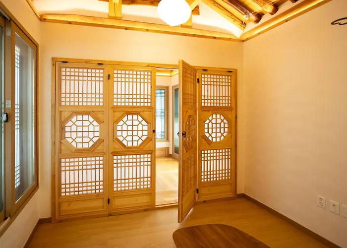 Hakminjae Hanok * Seoel