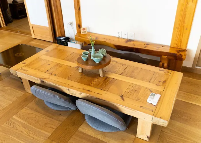 Hakminjae Hanok